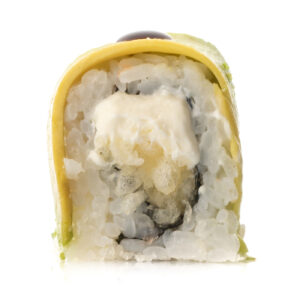 Roll con croccanti di tempura e philadelphia avvolto con avocado.