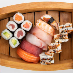 barca sushi misto maki sashimi nigiri