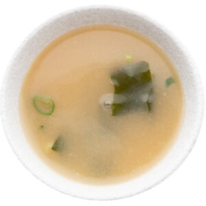piatto con zuppa di miso